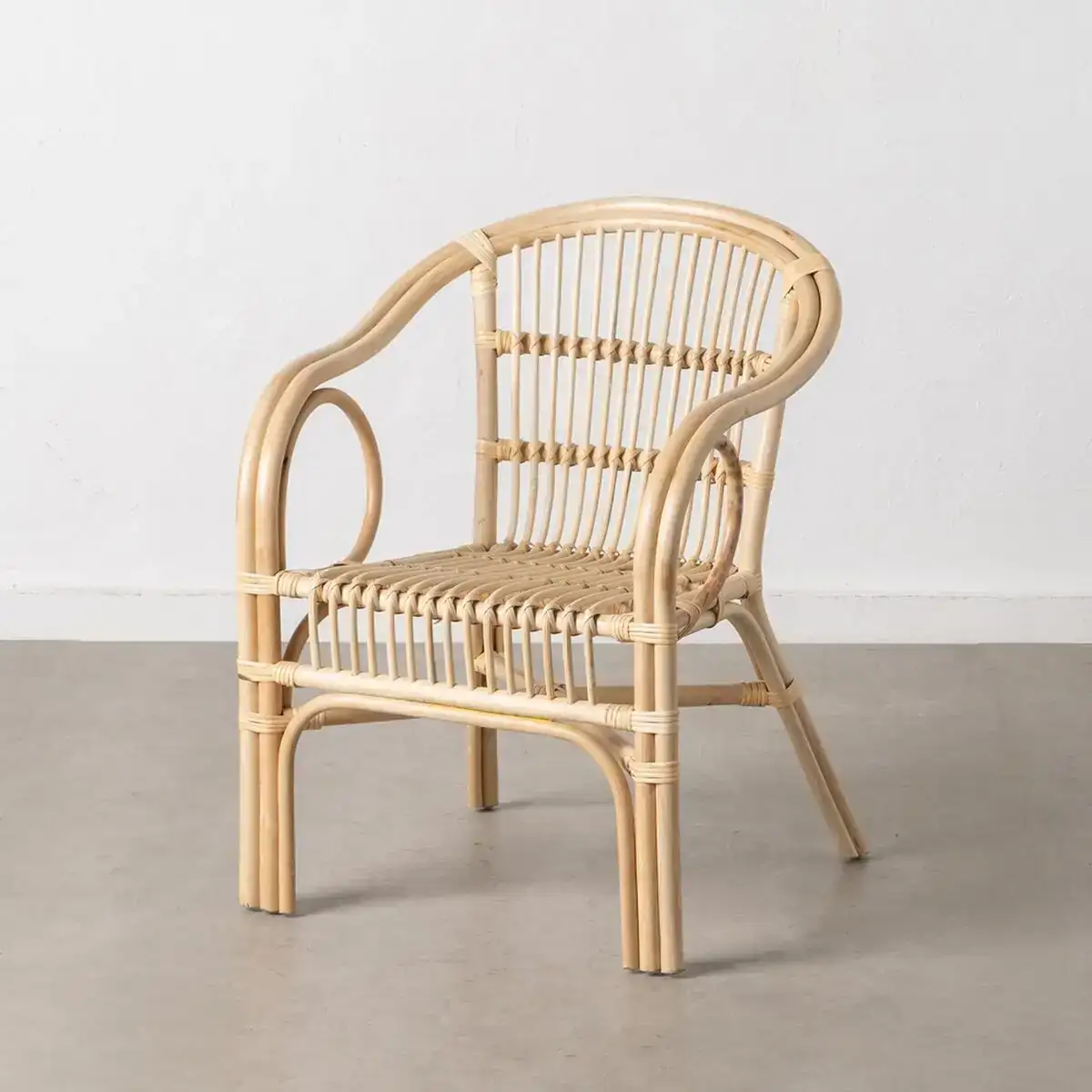 Chaise de salle a manger 59 x 58 x 77 cm naturel rotin_7245. DIAYTAR COTE D'IVOIRE - L'Art de Vivre le Shopping Authentique. Découvrez notre boutique en ligne et trouvez des produits qui incarnent la passion et le savoir-faire du Côte d'Ivoire.