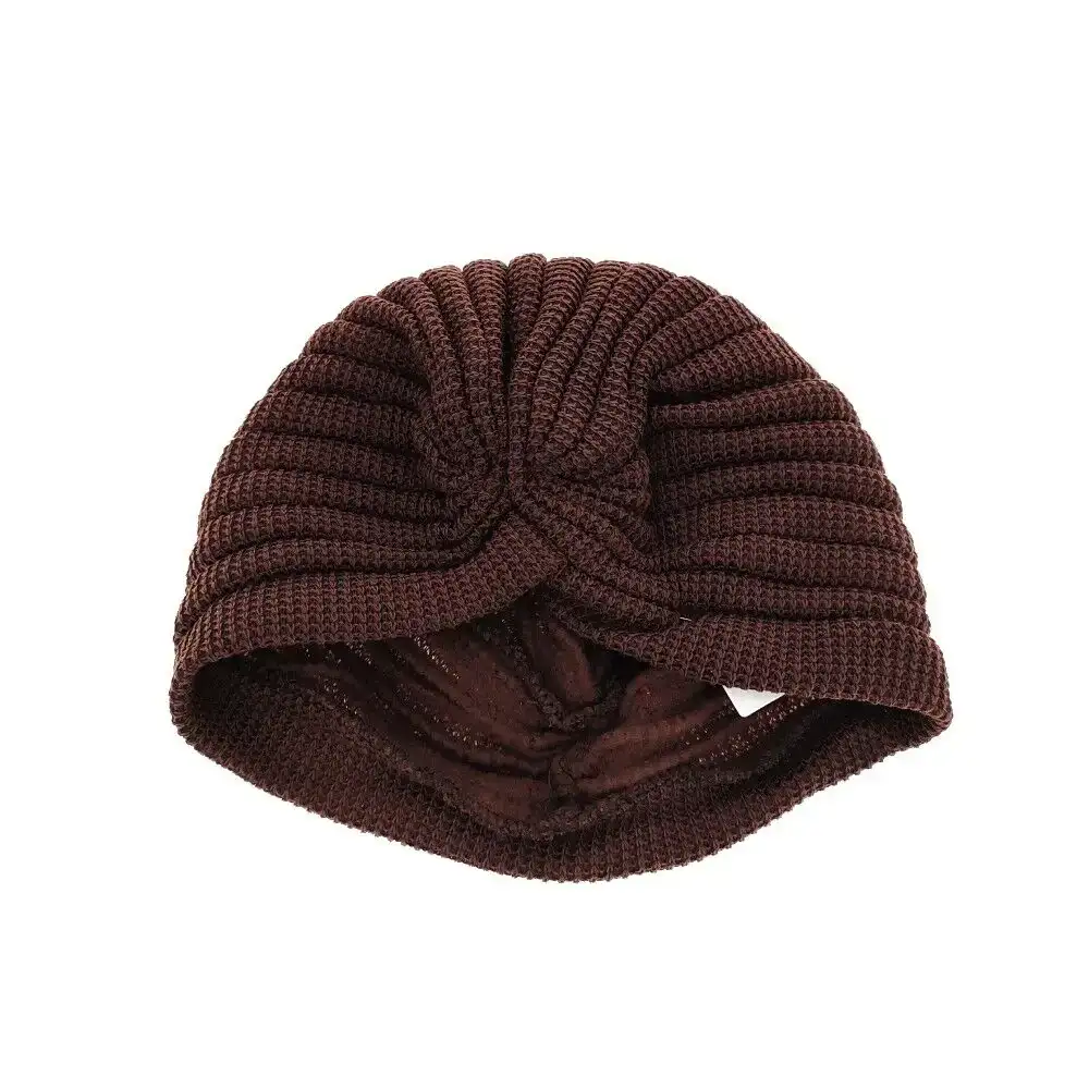 Chapeau araban marron plie laine_3067. DIAYTAR COTE D'IVOIRE - Où Choisir est un Voyage Cultuel. Explorez notre boutique en ligne et découvrez des produits qui célèbrent la richesse et la diversité culturelle du Côte d'Ivoire.