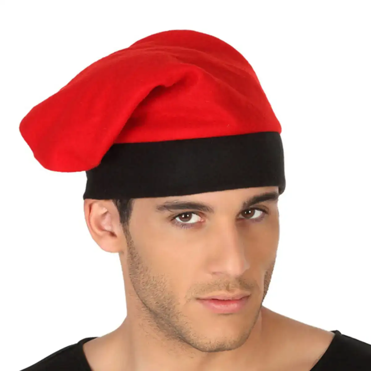 Chapeau rouge_6426. DIAYTAR COTE D'IVOIRE - L'Art de Vivre l'Excellence au Quotidien. Explorez notre gamme et choisissez des produits qui ajoutent une note de prestige à votre vie.
