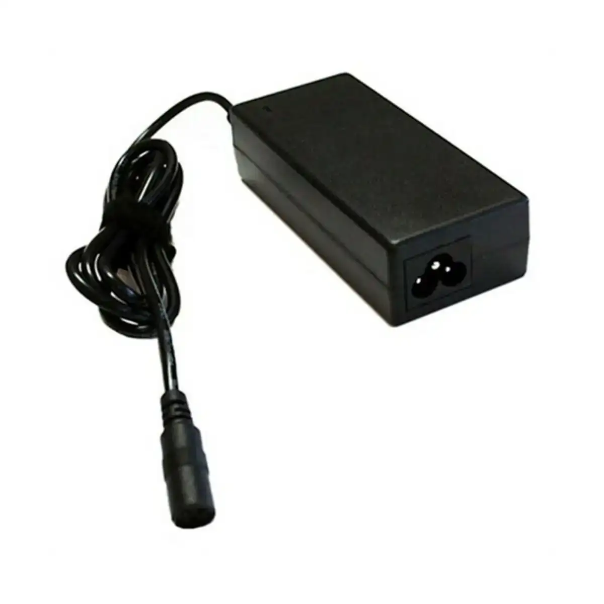 Chargeur d ordinateur portable coolbox coo nb065 0 65w noir 65 w ce_5120. DIAYTAR COTE D'IVOIRE - Où Chaque Produit a son Histoire à Raconter. Parcourez notre catalogue et découvrez des articles qui portent en eux la passion et l'histoire du Côte d'Ivoire.