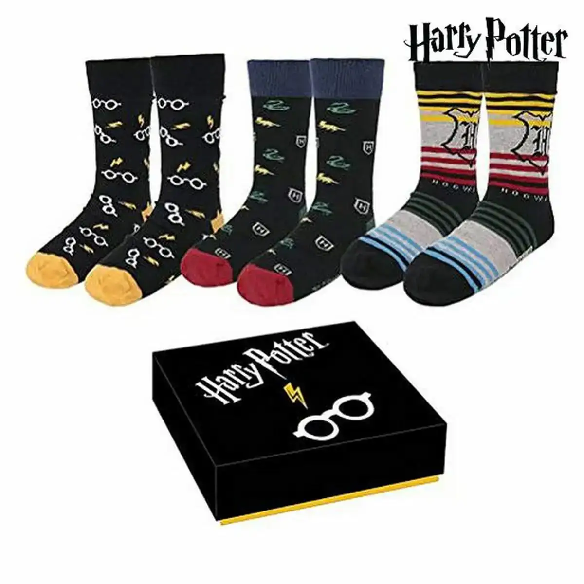 Chaussettes harry potter 3 paires taille unique 35 41 _7276. DIAYTAR COTE D'IVOIRE - L'Art de Choisir, l'Art de Vivre. Explorez notre univers de produits soigneusement sélectionnés pour vous offrir une expérience shopping riche et gratifiante.