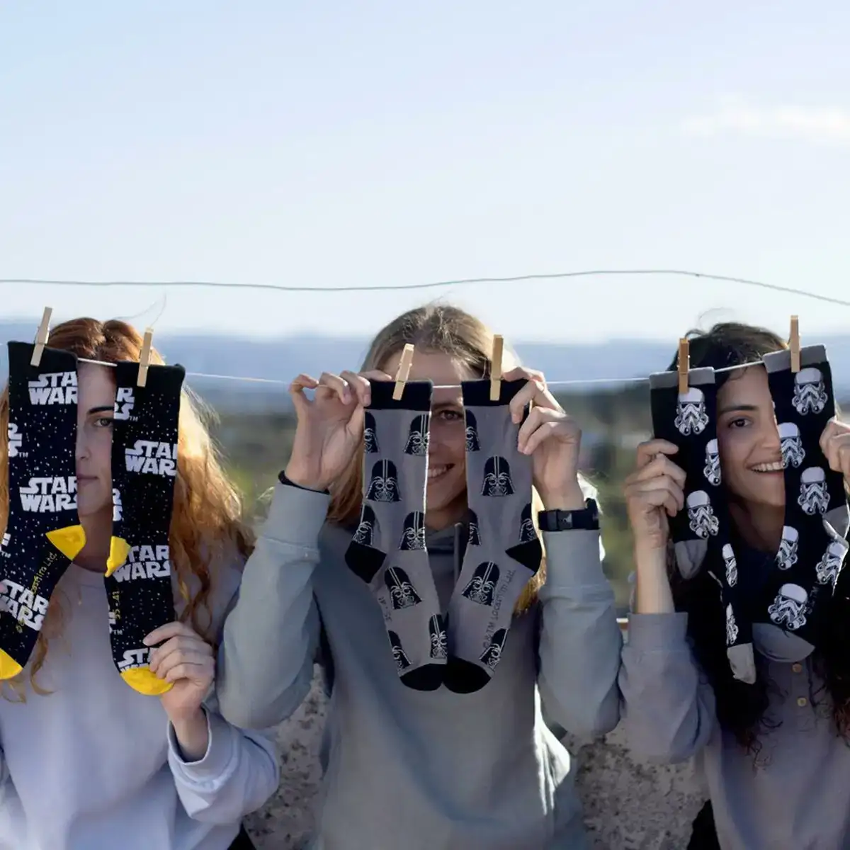 Chaussettes star wars darth vader noir_8005. Découvrez DIAYTAR COTE D'IVOIRE - Votre Destination de Shopping Inspirée. Naviguez à travers nos offres variées et trouvez des articles qui reflètent votre personnalité et vos goûts.