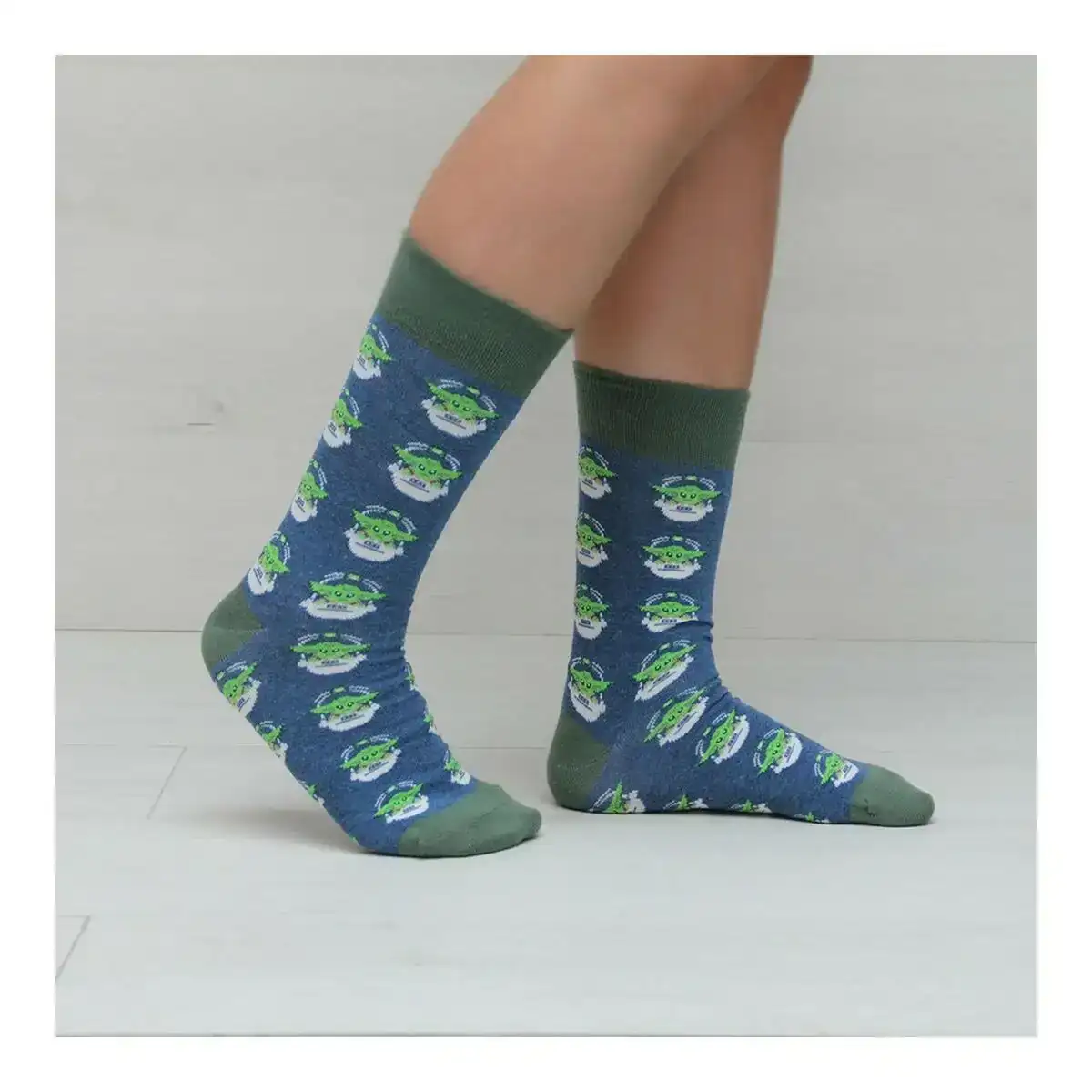 Chaussettes the mandalorian adulte bleu fonce_4659. DIAYTAR COTE D'IVOIRE - Votre Destination pour un Shopping Réfléchi. Découvrez notre gamme variée et choisissez des produits qui correspondent à vos valeurs et à votre style de vie.