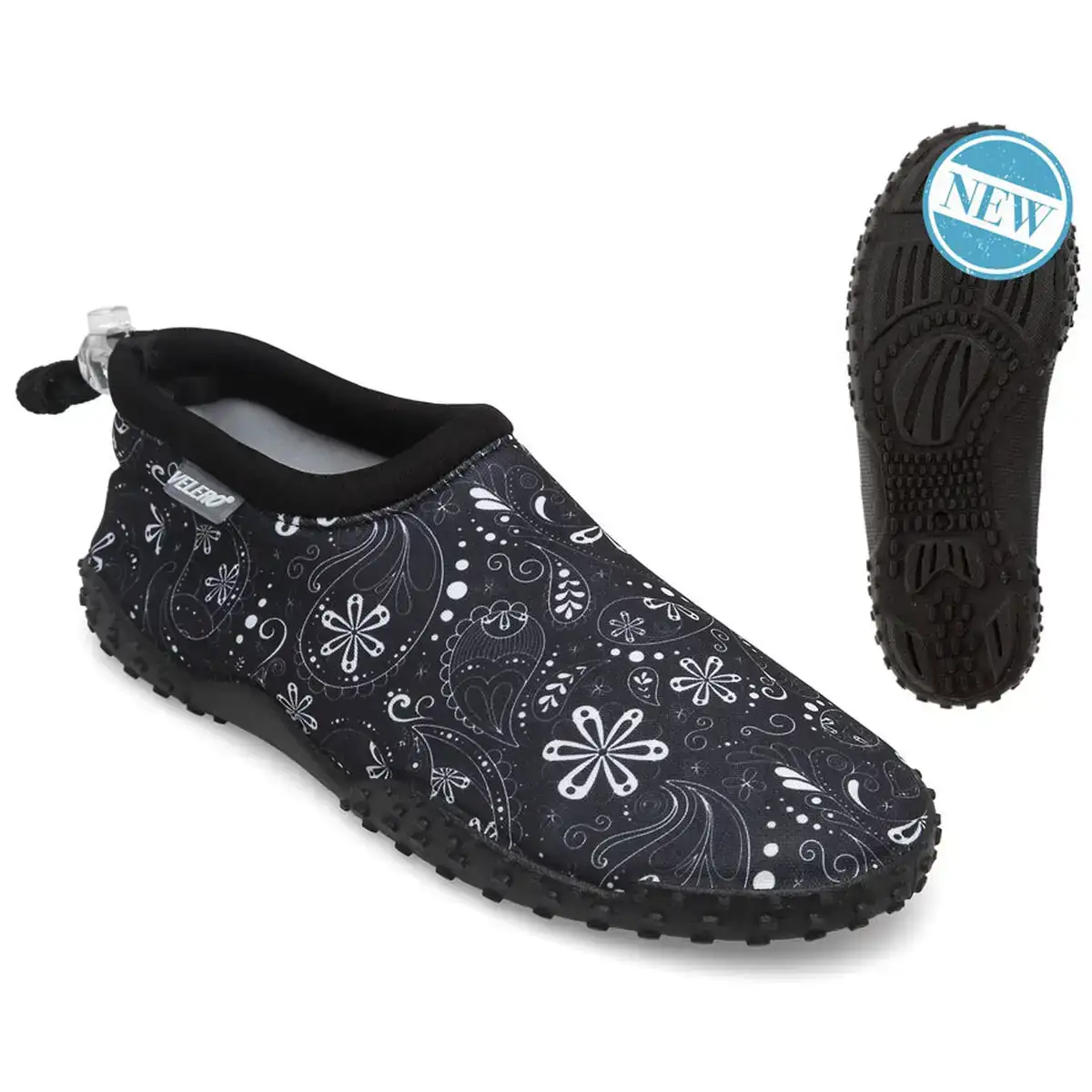 Chaussons mandala adultes unisexes noir blanc_3402. DIAYTAR COTE D'IVOIRE - Où Choisir Devient une Expression de Soi. Découvrez notre boutique en ligne et trouvez des articles qui révèlent votre personnalité et votre style.