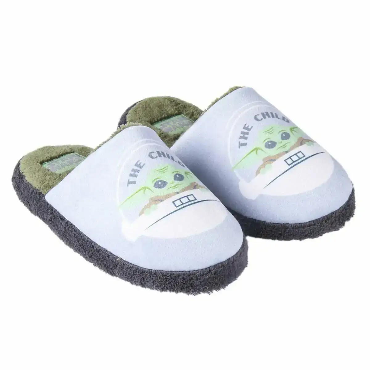 Chaussons the mandalorian gris clair_3507. Entrez dans l'Univers de DIAYTAR COTE D'IVOIRE - Où l'Innovation Rencontre la Tradition. Explorez notre sélection de produits modernes et traditionnels qui incarnent l'esprit dynamique du Côte d'Ivoire.