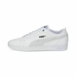 Chaussures casual femme puma smash wns v2 blanc_3144. DIAYTAR COTE D'IVOIRE - Votre Marché Virtuel au Côte d'Ivoire. Parcourez notre boutique en ligne pour trouver des trésors cachés, des articles indispensables du quotidien aux joyaux artistiques.