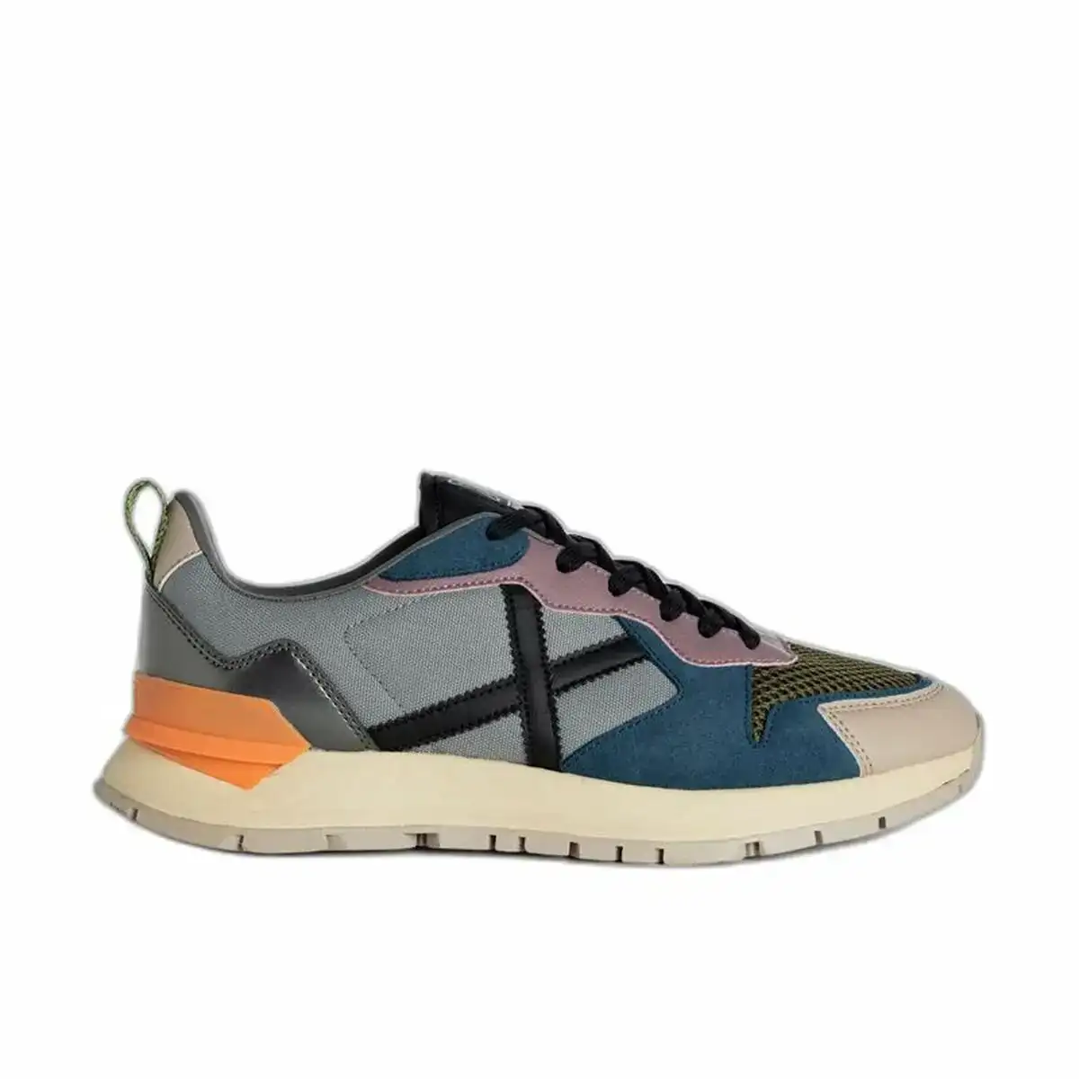 Chaussures casual homme munich avenue 01 bleu_3098. Bienvenue sur DIAYTAR COTE D'IVOIRE - Votre Évasion Shopping Personnalisée. Parcourez notre collection unique et trouvez des articles qui reflètent votre style et votre individualité.