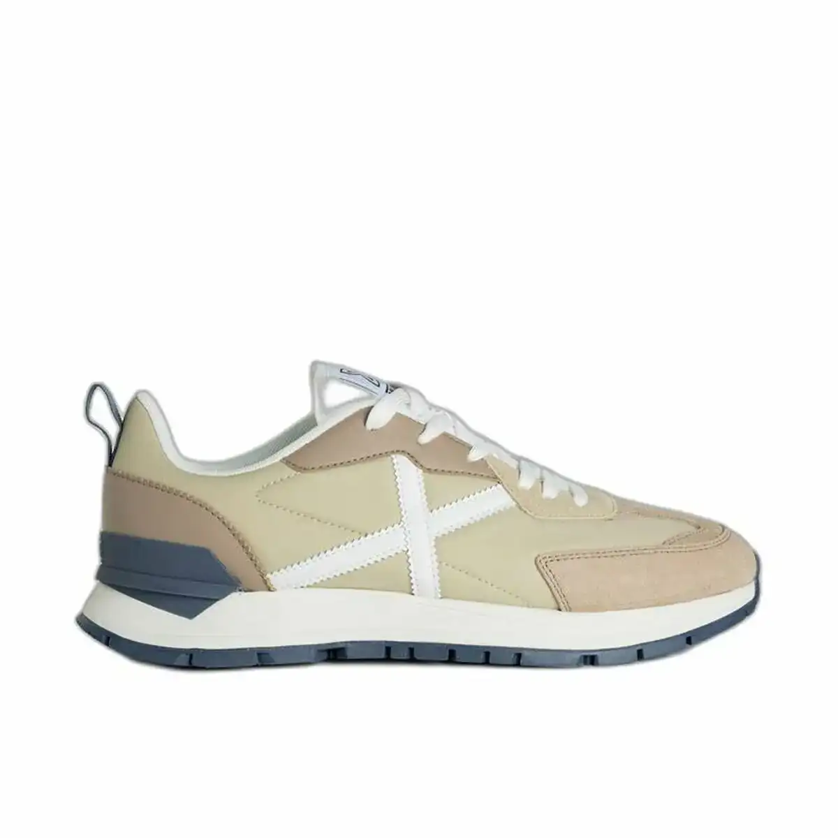 Chaussures casual homme munich versatile 02 beige_6680. DIAYTAR COTE D'IVOIRE - Là où le Chic Rencontre la Tradition. Naviguez à travers notre catalogue et choisissez des produits qui équilibrent l'élégance intemporelle et l'innovation moderne.