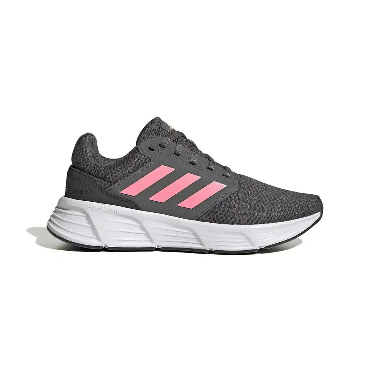 Chaussures de sport pour femme adidas gris_2637. DIAYTAR COTE D'IVOIRE - Là où la Tradition Devient Tendance. Naviguez à travers notre boutique en ligne et choisissez des produits qui allient l'authenticité au contemporain.