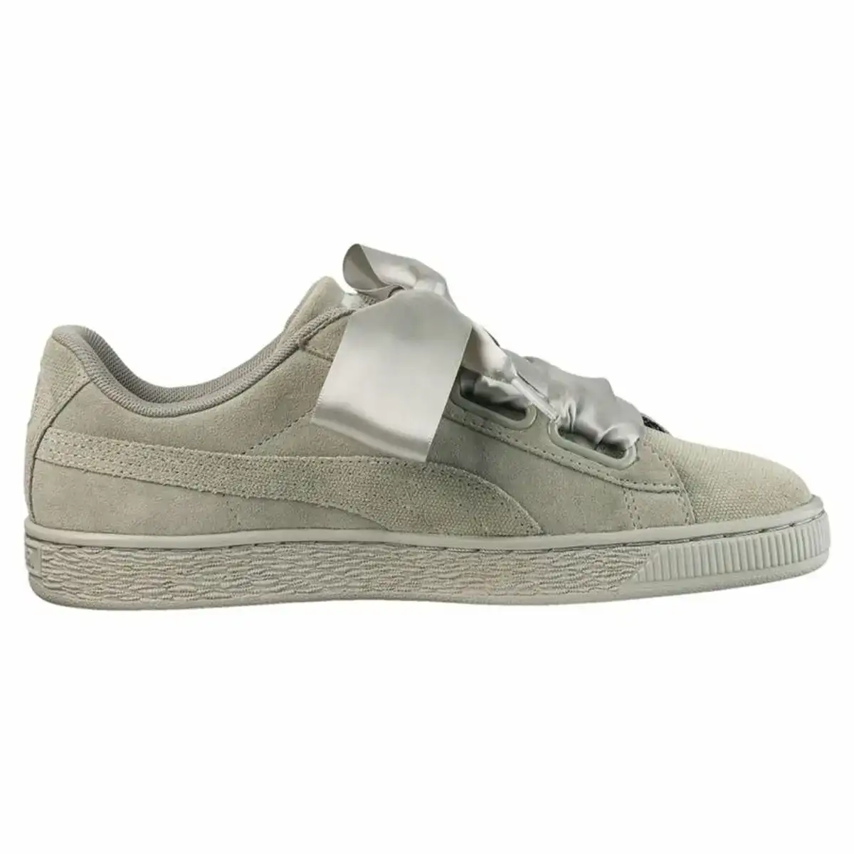 Chaussures de sport pour femme puma suede heart pebble gris_4170. Bienvenue chez DIAYTAR COTE D'IVOIRE - Votre Destination Shopping Complète! Découvrez une boutique en ligne généraliste au Côte d'Ivoire offrant une vaste gamme de produits, allant des vêtements aux gadgets électroniques, en passant par l'artisanat local.