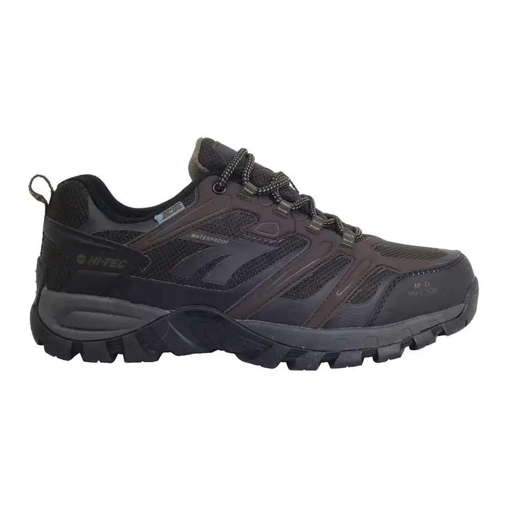 Chaussures de sport pour homme hi tec muflon low wp brun fonce_1087. DIAYTAR COTE D'IVOIRE - Votre Passage vers le Raffinement. Plongez dans notre univers de produits exquis et choisissez des articles qui ajoutent une touche de sophistication à votre vie.