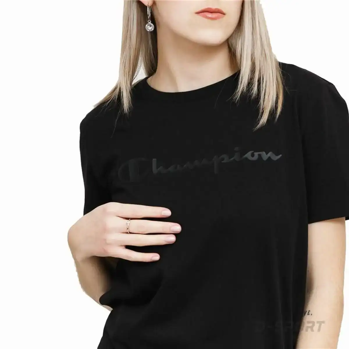 Chemisette champion crewneck noir_8407. Bienvenue sur DIAYTAR COTE D'IVOIRE - Où Chaque Article a son Histoire. Découvrez notre sélection méticuleuse de produits qui racontent l'authenticité et la beauté du Côte d'Ivoire.
