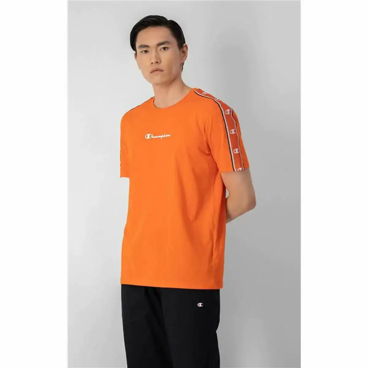 Chemisette champion crewneck orange homme_9211. DIAYTAR COTE D'IVOIRE - L'Art de Vivre l'Élégance Accessible. Parcourez notre gamme variée et choisissez des produits qui ajoutent une touche de sophistication à votre style.