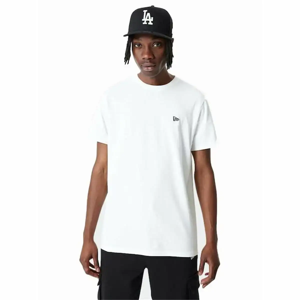 Chemisette new era essentials blanc homme_4806. DIAYTAR COTE D'IVOIRE - Où Choisir Rime avec Qualité. Découvrez notre sélection soigneusement conçue et choisissez des articles qui incarnent l'excellence et l'innovation.