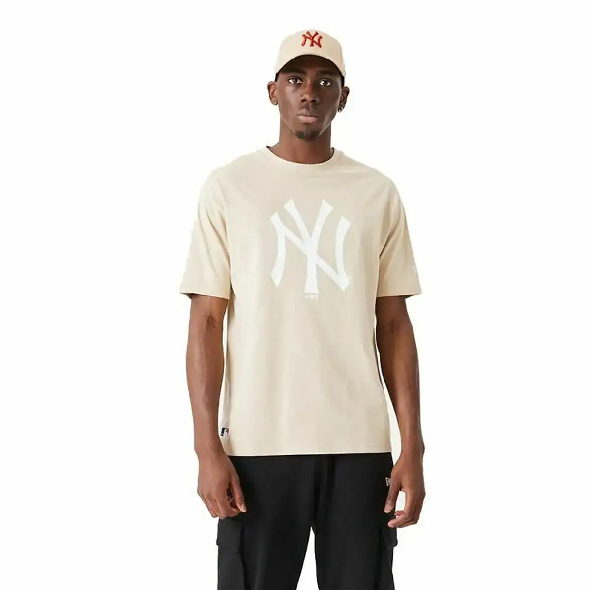 Chemisette new era essentials new york yankees_5602. DIAYTAR COTE D'IVOIRE - Votre Compagnon Shopping, Votre Style Unique. Explorez notre boutique en ligne pour dénicher des trésors qui expriment qui vous êtes, de la mode à la maison.