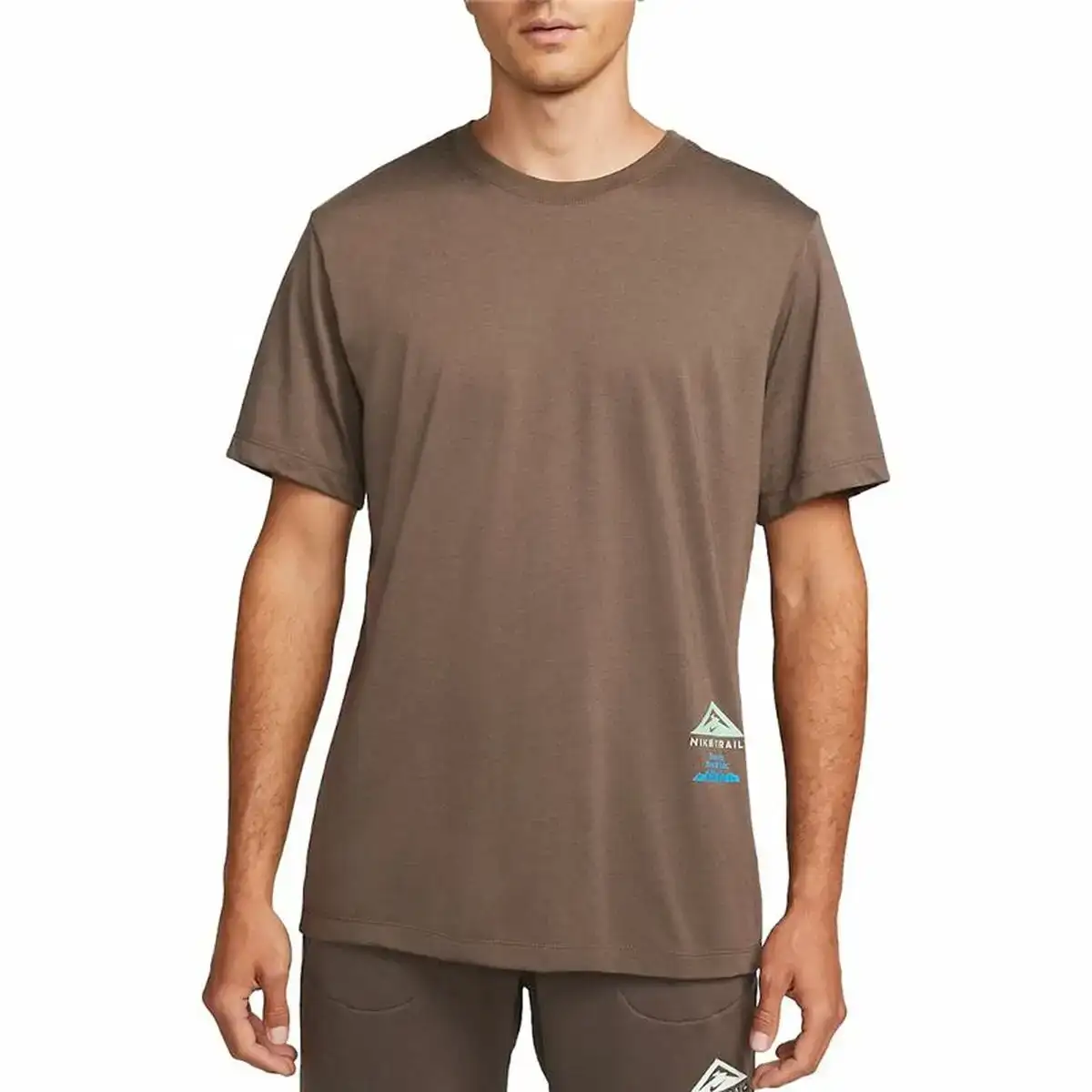 Chemisette nike dri fit marron homme_2129. DIAYTAR COTE D'IVOIRE - Votre Plateforme Shopping Engagée. Explorez notre catalogue et choisissez des produits qui reflètent notre dévouement envers la qualité et la satisfaction du client.