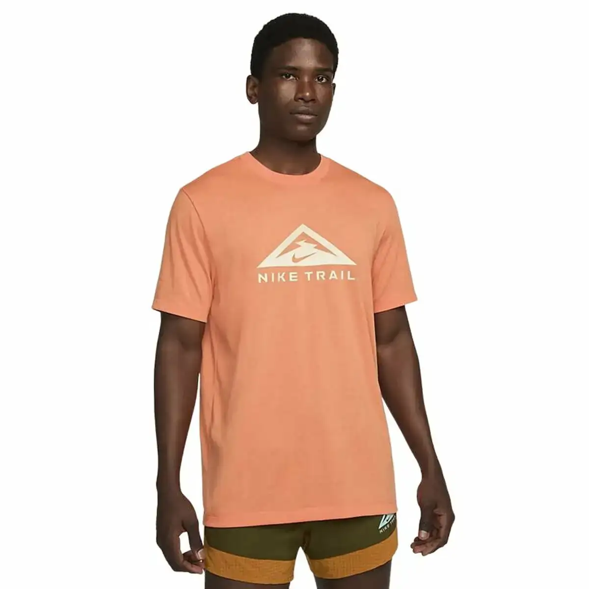 Chemisette nike dri fit orange saumon homme_8802. DIAYTAR COTE D'IVOIRE - Votre Source de Trésors Culturels. Naviguez à travers notre catalogue et trouvez des articles qui mettent en avant la richesse de la culture sénégalaise.
