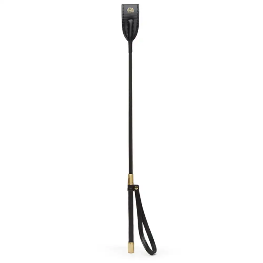 Chenille fifty shades of grey bound to you riding crop fait main cuir synthetique_5476. Entrez dans le Monde de DIAYTAR COTE D'IVOIRE - Où Chaque Article Raconte une Histoire Unique. Explorez notre boutique en ligne pour dénicher des trésors qui incarnent l'âme du Côte d'Ivoire.