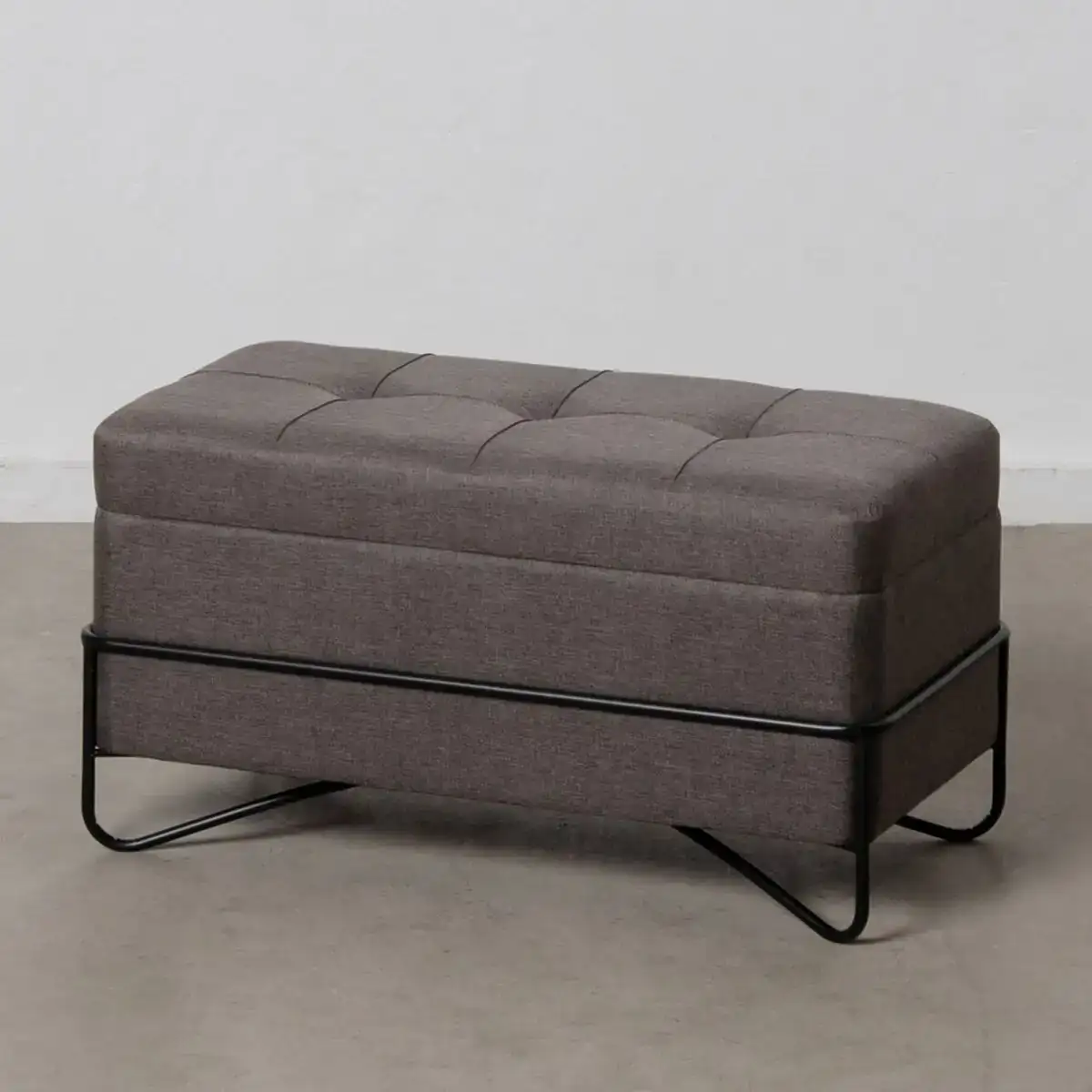Coffre 82 x 42 x 44 cm tissu synthetique metal_6504. DIAYTAR COTE D'IVOIRE - Votre Destination pour un Shopping Réfléchi. Découvrez notre gamme variée et choisissez des produits qui correspondent à vos valeurs et à votre style de vie.
