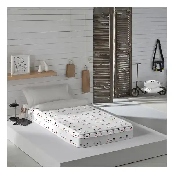 Couette rembourree cool kids fells_2427. DIAYTAR COTE D'IVOIRE - Là où Chaque Produit Évoque une Émotion. Parcourez notre catalogue et choisissez des articles qui vous touchent et qui enrichissent votre expérience.