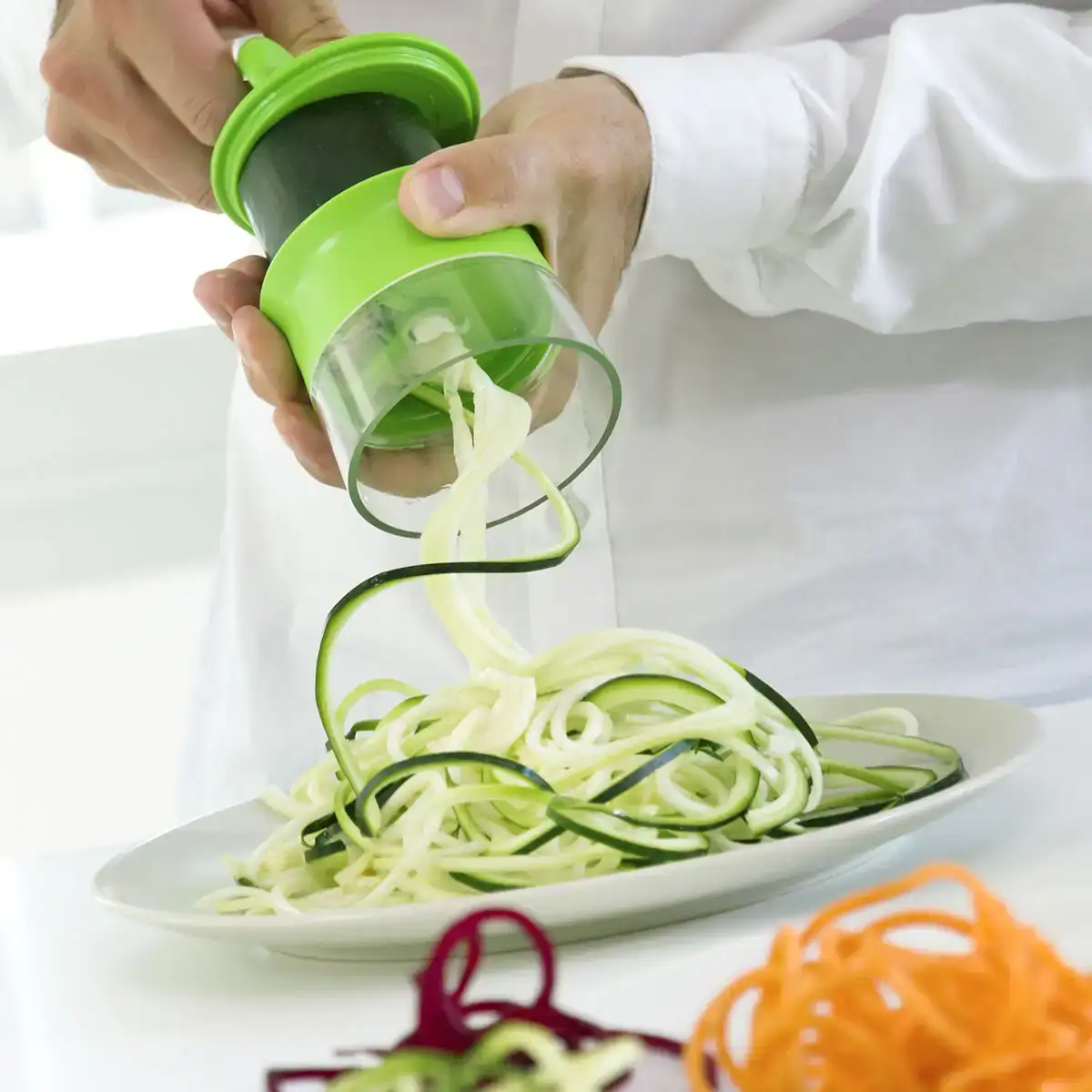 Coupe legumes en spirale spiru innovagoods_5516. Découvrez DIAYTAR COTE D'IVOIRE - Votre Destination de Shopping Inspirée. Naviguez à travers nos offres variées et trouvez des articles qui reflètent votre personnalité et vos goûts.