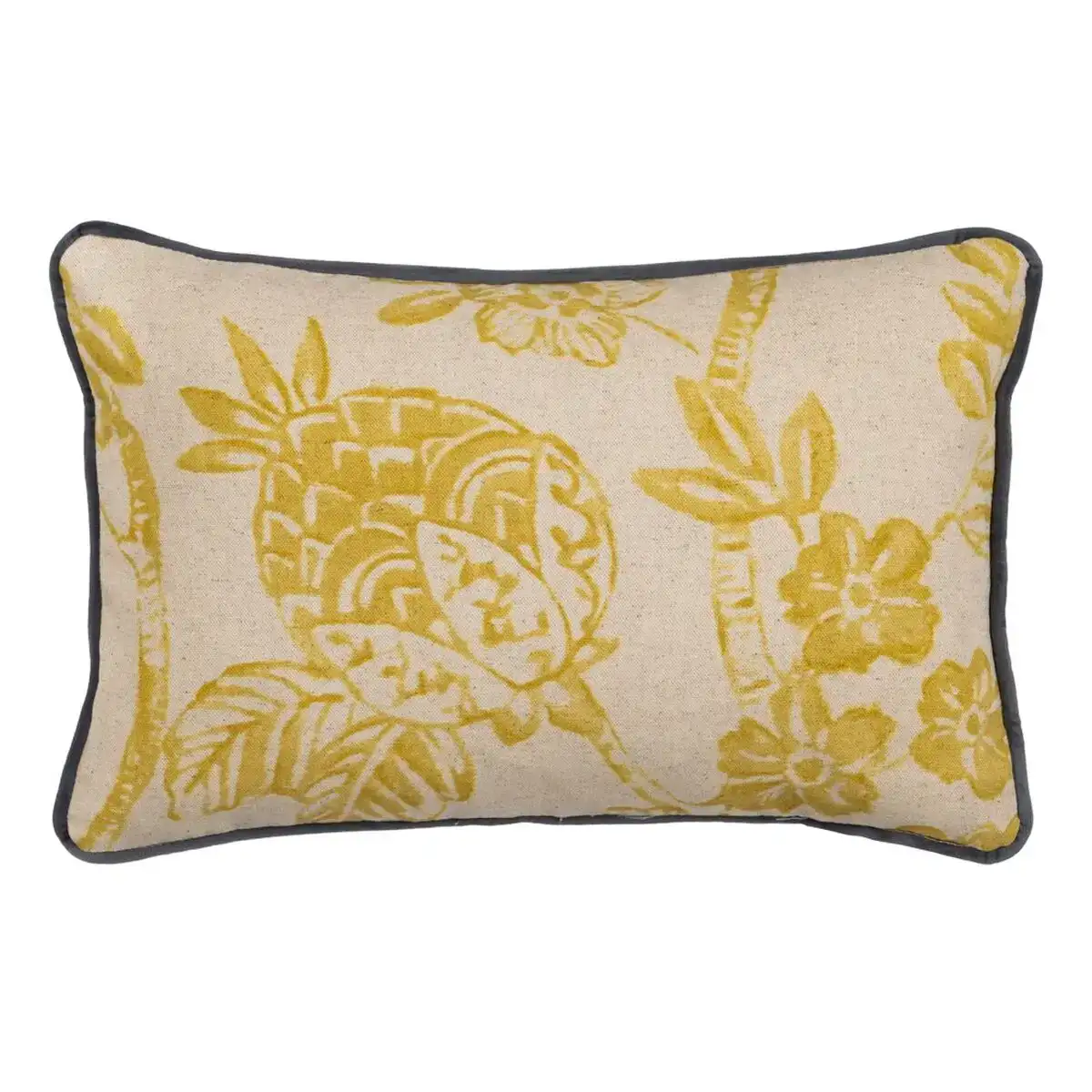 Coussin beige ocre fleurs 45 x 30 cm_6018. Entrez dans l'Univers de DIAYTAR COTE D'IVOIRE - Où Chaque Produit a son Histoire. Explorez notre catalogue et découvrez des trésors qui racontent la riche culture du Côte d'Ivoire.