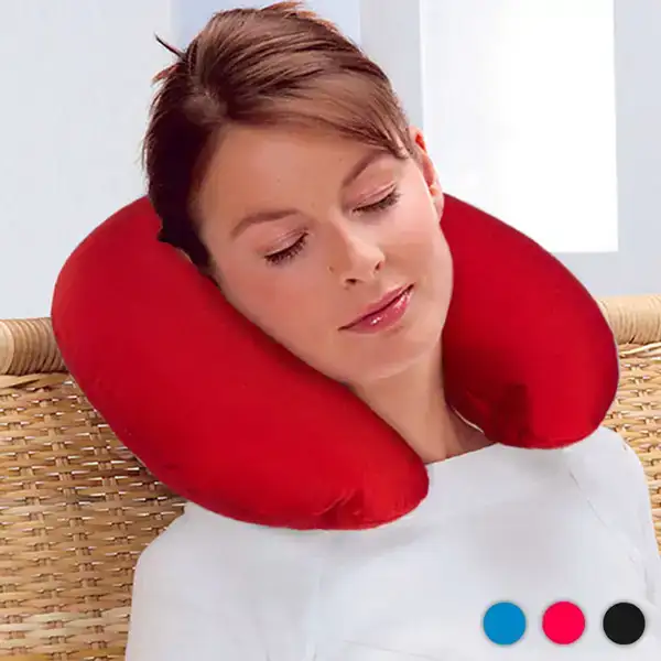 Coussin de voyage a microbilles antistress_9881. Entrez dans l'Univers de DIAYTAR COTE D'IVOIRE - Où Chaque Produit a sa Place. Explorez nos rayons virtuels et choisissez des articles qui s'intègrent parfaitement à votre style de vie.