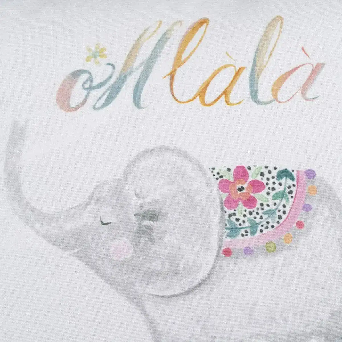 Coussin enfant elephant 100 coton 45 x 30 cm_2608. DIAYTAR COTE D'IVOIRE - Où Choisir Devient une Découverte. Explorez notre boutique en ligne et trouvez des articles qui vous surprennent et vous ravissent à chaque clic.