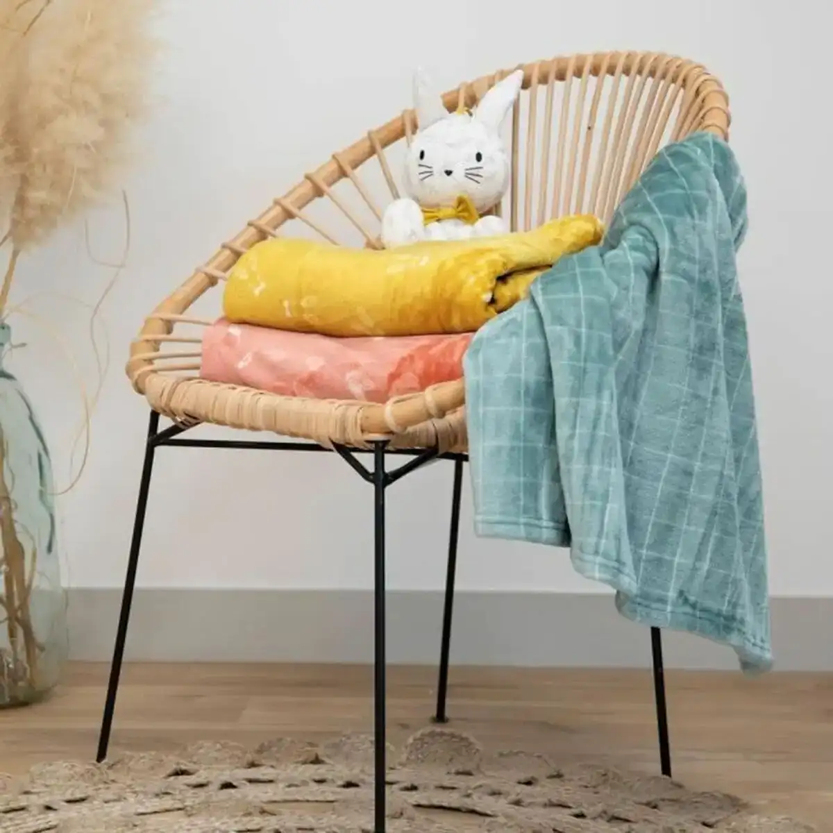 Couverture domiva vert 75 x 100 cm_9577. DIAYTAR COTE D'IVOIRE - L'Art de Choisir, l'Art de Vivre. Parcourez notre boutique en ligne et découvrez des produits qui transforment chaque choix en une expérience enrichissante.