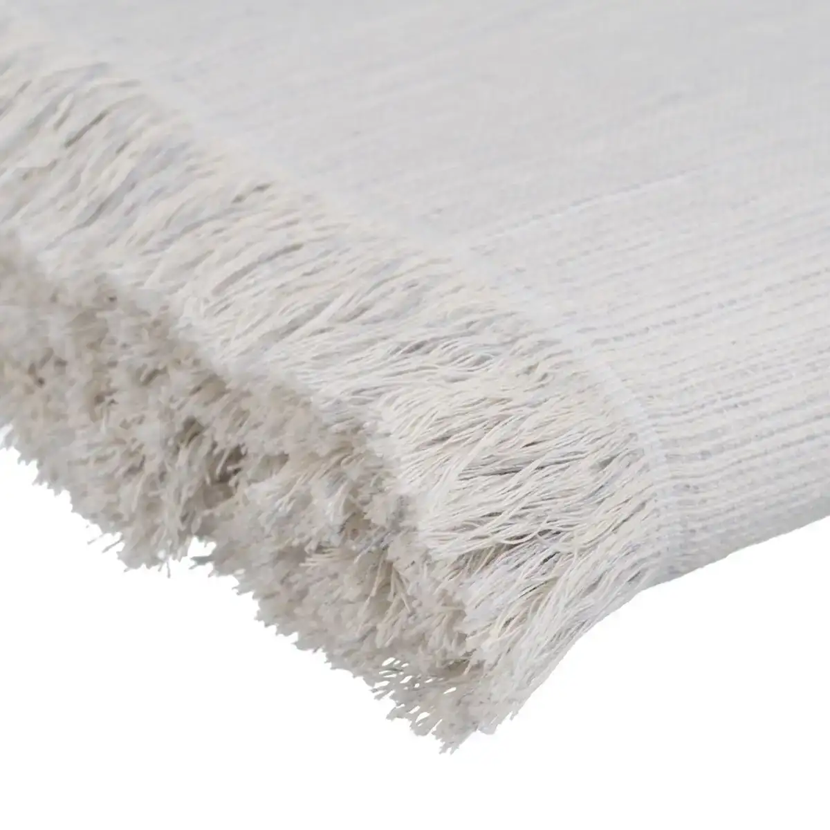 Couverture gris clair 150 x 250 cm_1862. DIAYTAR COTE D'IVOIRE - L'Art de Vivre l'Excellence au Quotidien. Explorez notre gamme et choisissez des produits qui ajoutent une note de prestige à votre vie.