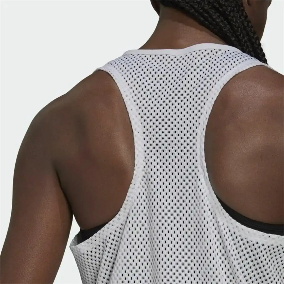 Debardeur femme adidas u4u aeroready blanc_5407. DIAYTAR COTE D'IVOIRE - Votre Univers Shopping Éclectique. Explorez nos offres variées et découvrez des articles qui embrassent la diversité et la polyvalence de vos besoins.