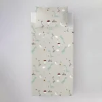 Drap haciendo el indio jurasic white_5142. Entrez dans l'Univers de DIAYTAR COTE D'IVOIRE - Où Chaque Produit est une Découverte. Explorez notre gamme variée et trouvez des articles qui vous surprennent et vous inspirent.
