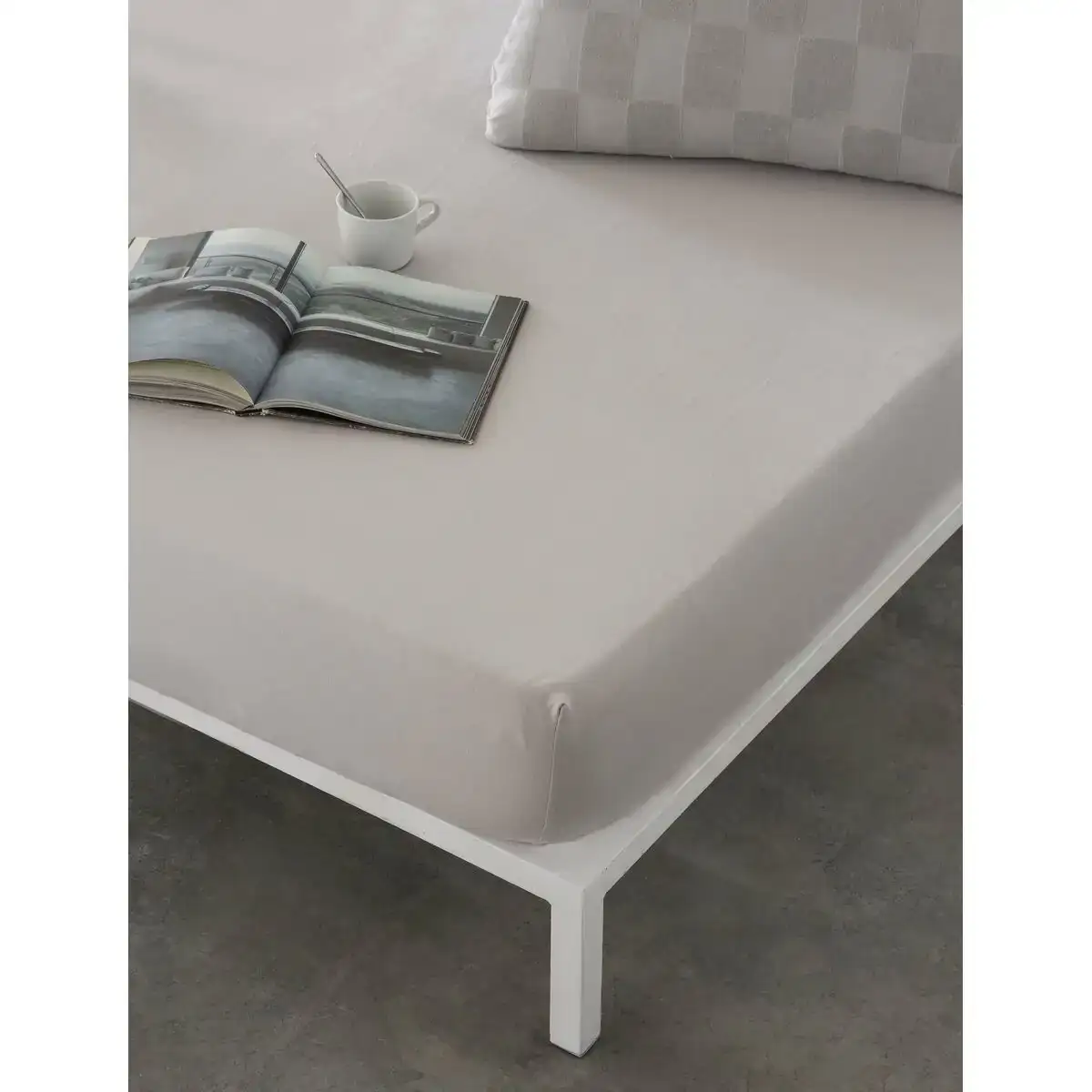 Drap housse naturals elba gris clair 180 x 200 cm lit king size _6903. DIAYTAR COTE D'IVOIRE - Votre Destination pour un Shopping Unique. Parcourez notre catalogue et trouvez des articles qui expriment votre singularité et votre style.