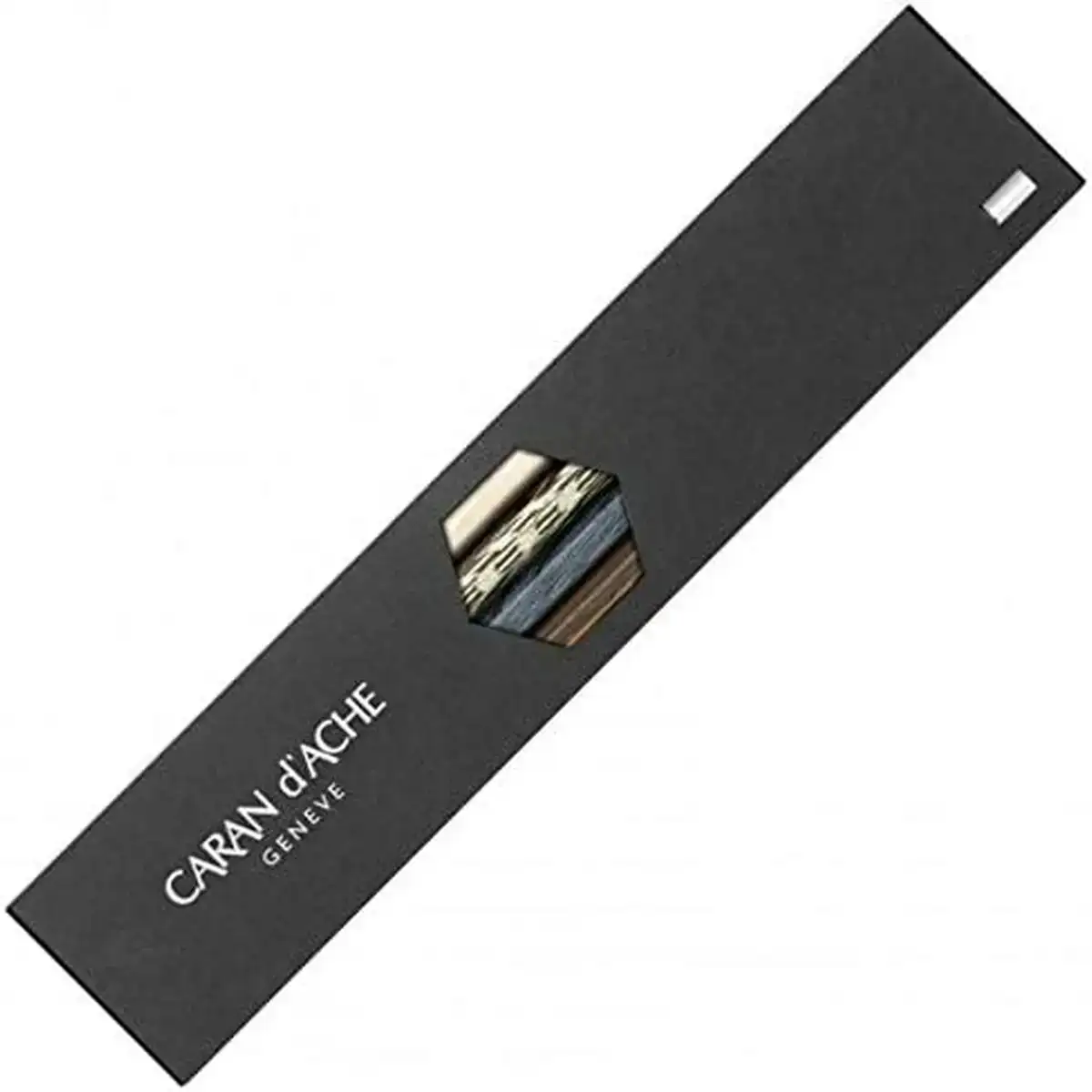 Ensemble de crayons caran d ache reconditionne a _7361. DIAYTAR COTE D'IVOIRE - Votre Destination Shopping Exquise. Explorez notre boutique en ligne et découvrez des trésors qui ajoutent une touche de sophistication à votre style et à votre espace.