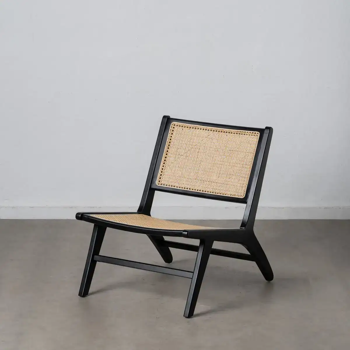 Fauteuil 60 5 x 73 5 x 72 5 cm naturel noir bois rotin_3688. DIAYTAR COTE D'IVOIRE - Là où la Découverte est au Rendez-vous. Plongez dans notre catalogue et trouvez des articles qui éveilleront votre curiosité et élargiront vos horizons.