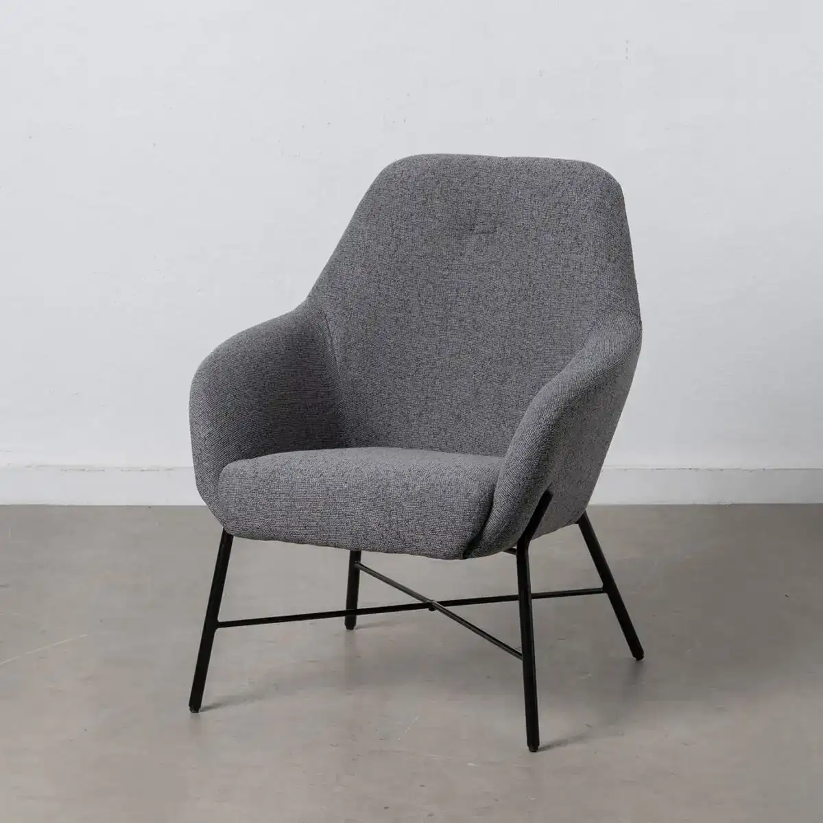 Fauteuil 65 x 65 x 77 cm tissu synthetique gris metal_1546. DIAYTAR COTE D'IVOIRE - L'Univers du Choix et de l'Authenticité. Explorez notre catalogue et découvrez des articles qui incarnent le patrimoine du Côte d'Ivoire et la modernité du monde.