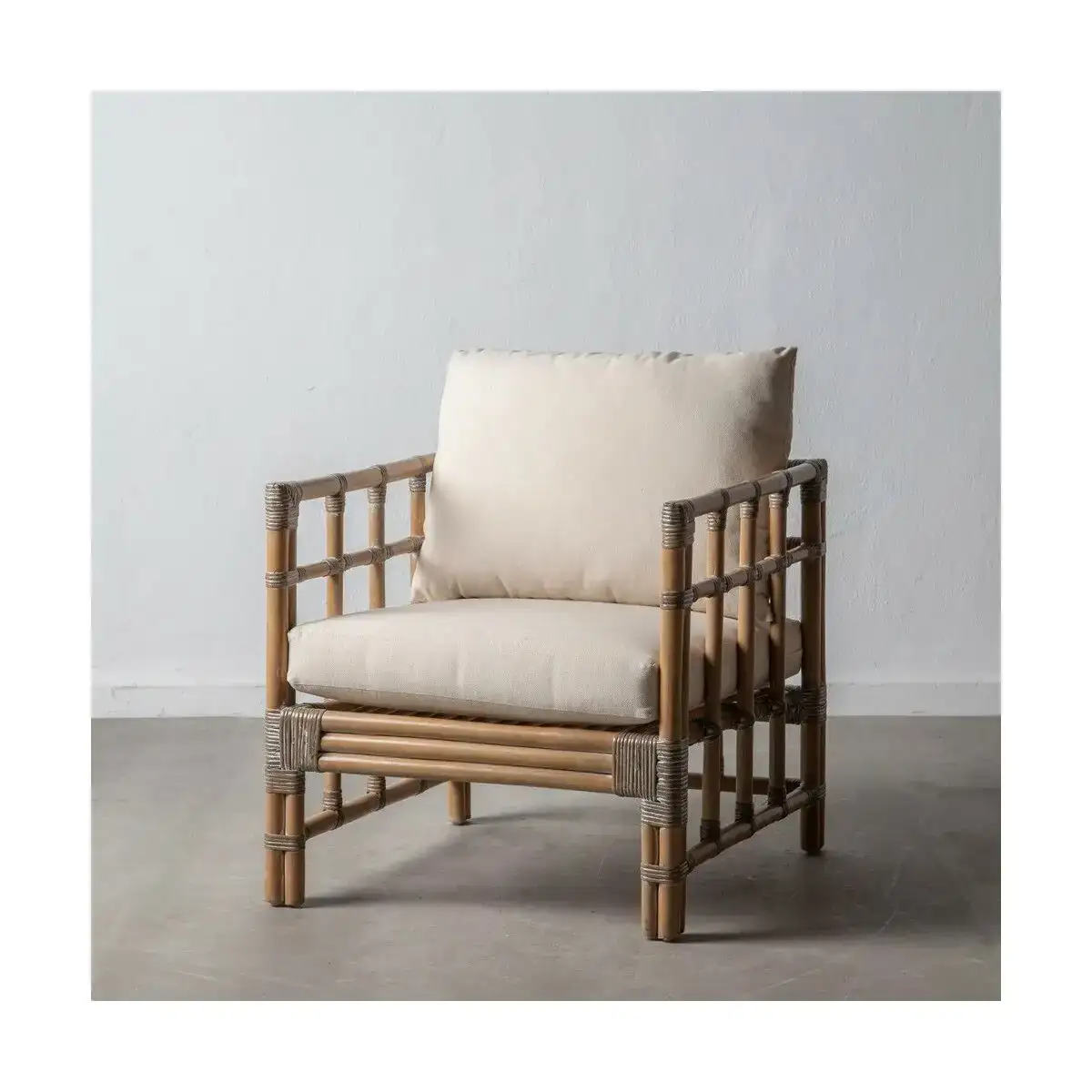 Fauteuil 67 x 73 x 64 cm naturel rotin_6324. Bienvenue sur DIAYTAR COTE D'IVOIRE - Où le Shopping est une Affaire Personnelle. Découvrez notre sélection et choisissez des produits qui reflètent votre unicité et votre individualité.
