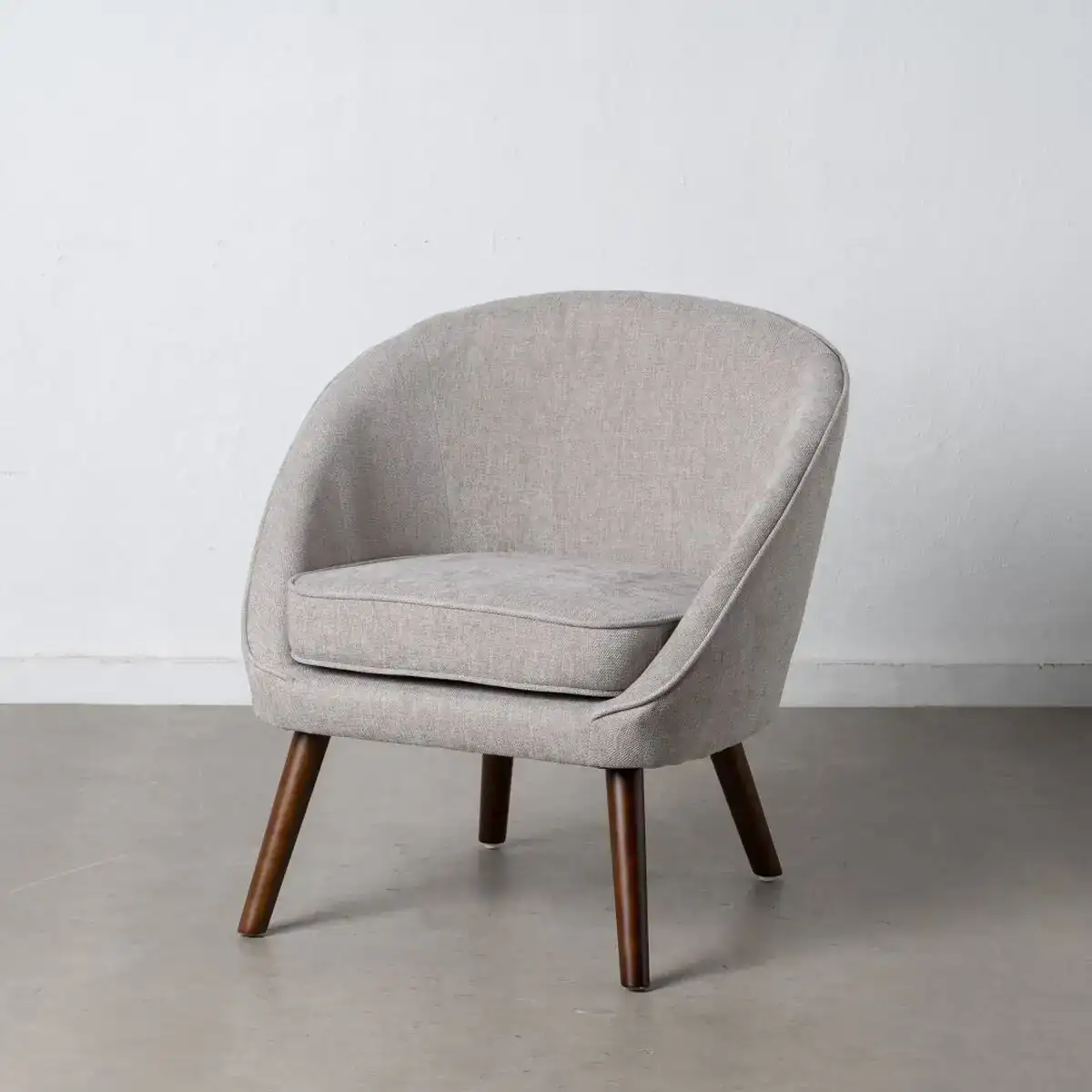 Fauteuil 73 x 61 x 76 cm tissu synthetique gris bois_6866. DIAYTAR COTE D'IVOIRE - Où Chaque Détail Compte. Parcourez nos produits soigneusement sélectionnés et choisissez des articles qui correspondent à votre style et à vos valeurs.