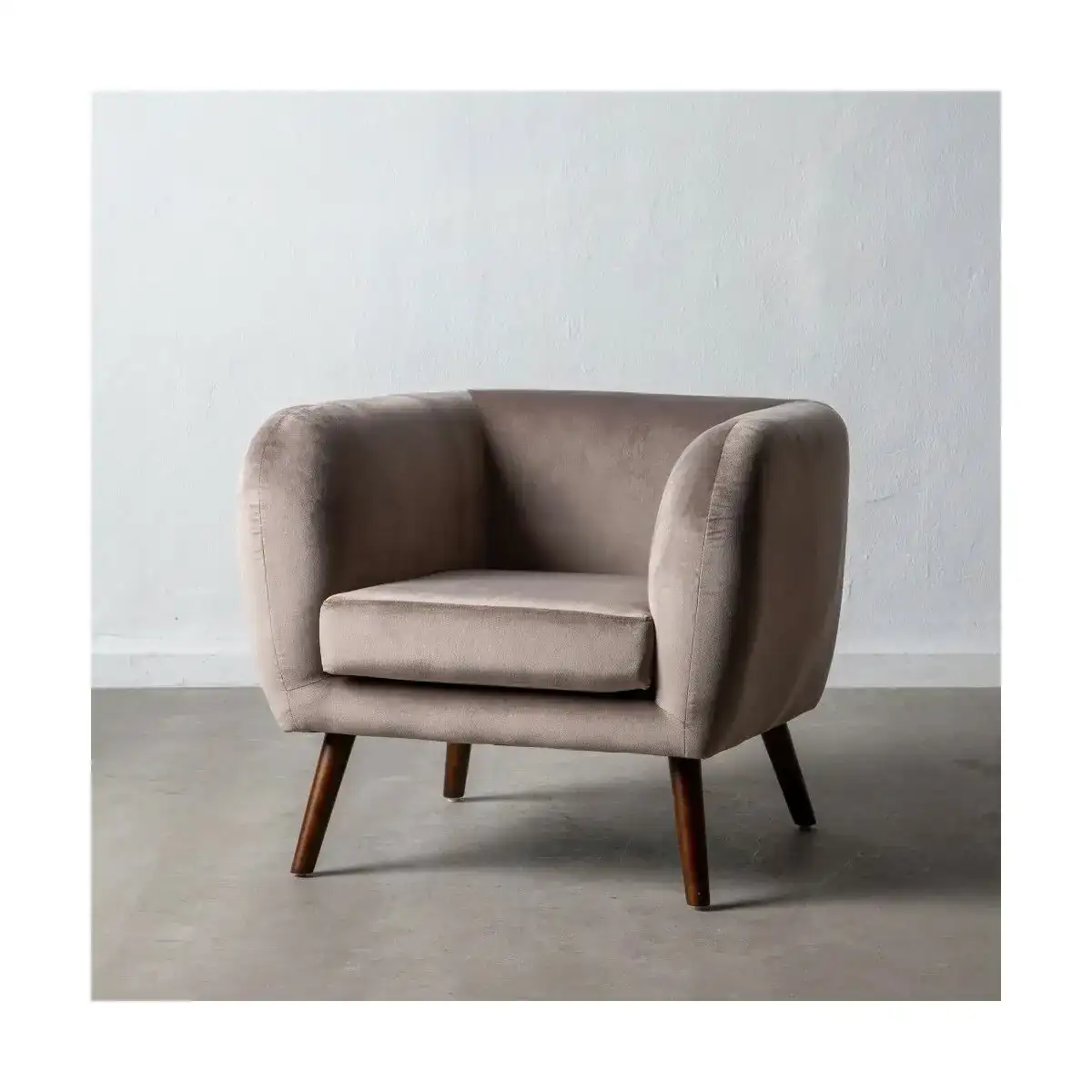 Fauteuil 81 x 73 x 70 cm tissu synthetique bois taupe_5362. DIAYTAR COTE D'IVOIRE - L'Art du Shopping Éclairé. Parcourez notre catalogue et choisissez parmi des produits de qualité qui satisferont vos besoins et votre style.