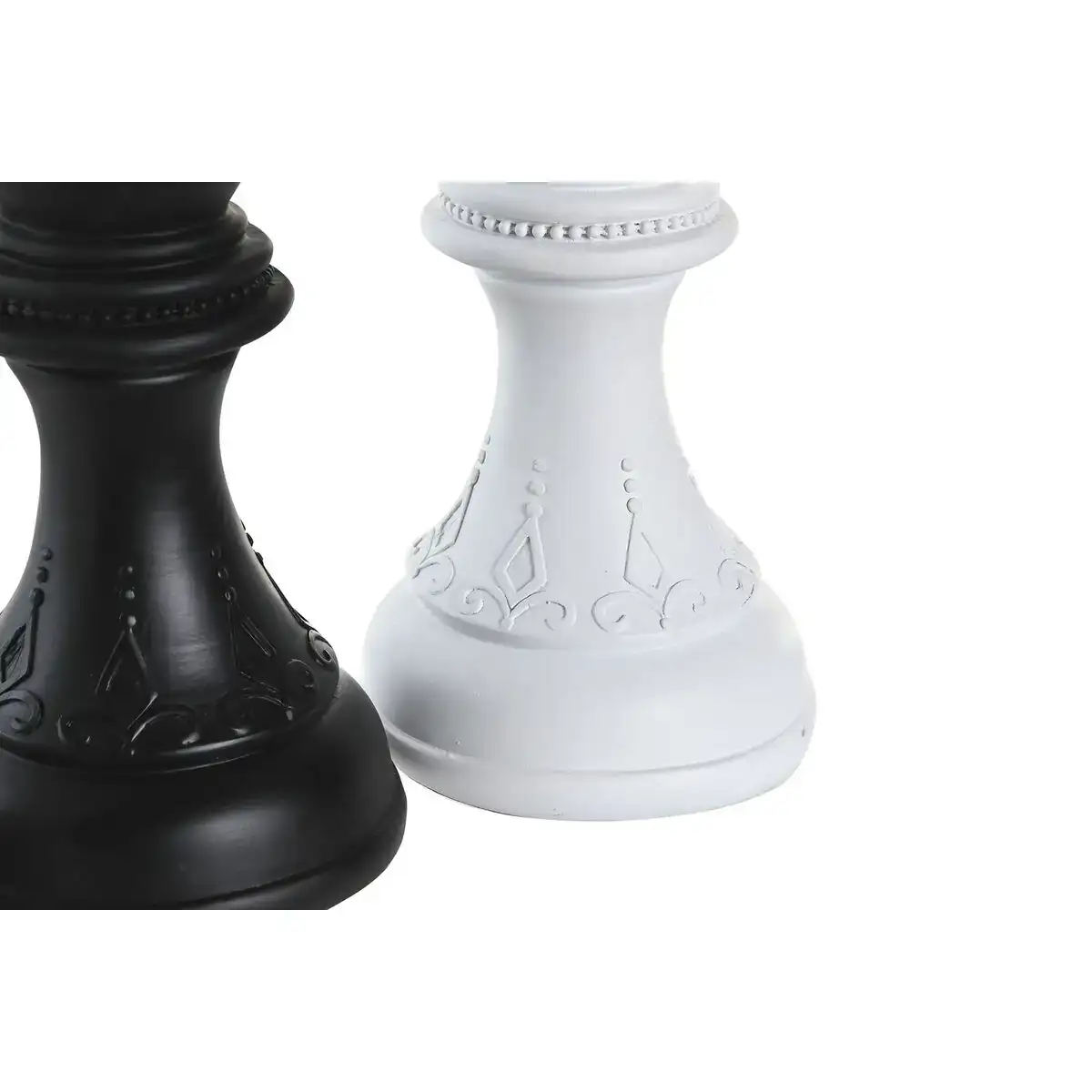 Figurine decorative dkd home decor blanc noir pieces du jeu d echec 12 x 12 x 25 5 cm 4 unites _2072. Découvrez DIAYTAR COTE D'IVOIRE - Votre Source de Produits Variés et un Service Exceptionnel. Parcourez nos catégories et bénéficiez d'un service client dévoué, prêt à vous guider à chaque étape.
