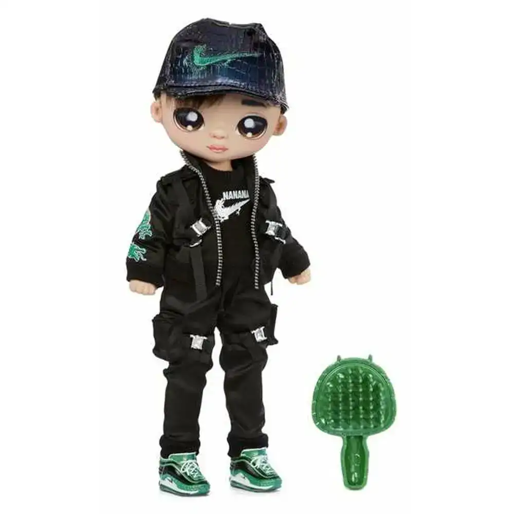 Figurine na na na surprise boy teens mannequin doll 28cm in cloth parker scorch 28 cm_6827. DIAYTAR COTE D'IVOIRE - Là où la Qualité est Non Négociable. Parcourez notre boutique en ligne pour découvrir des produits qui incarnent le raffinement et l'excellence du Côte d'Ivoire.