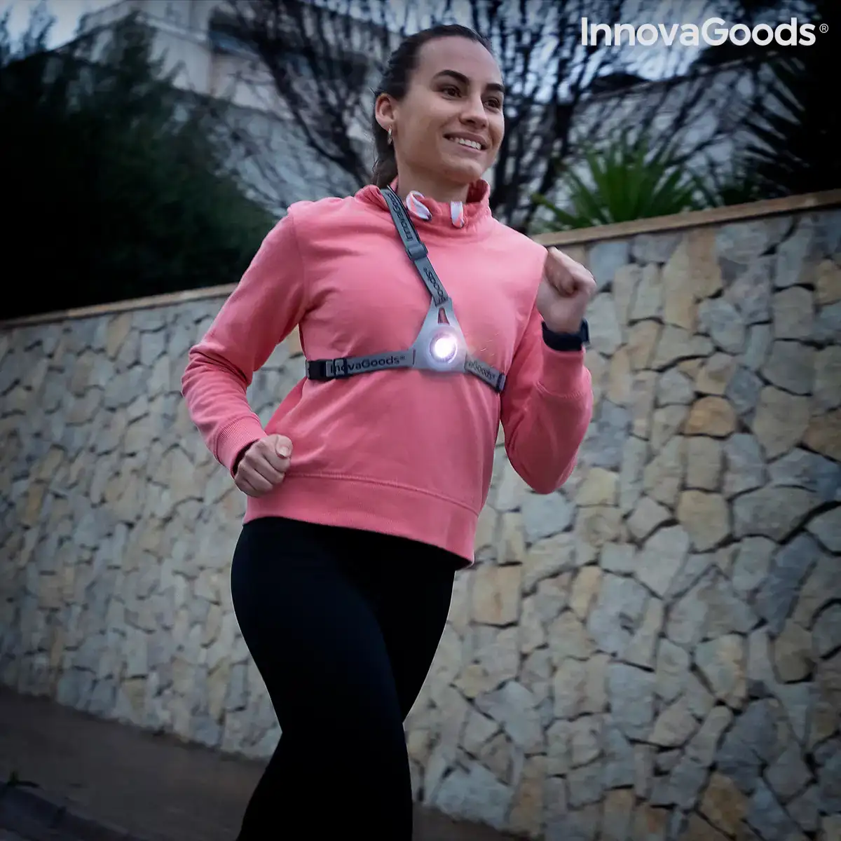 Harnais de sport avec lumieres led safelt innovagoods_1477. DIAYTAR COTE D'IVOIRE - Votre Source de Découvertes Shopping. Naviguez à travers nos catégories et découvrez des articles qui vous surprendront et vous séduiront.