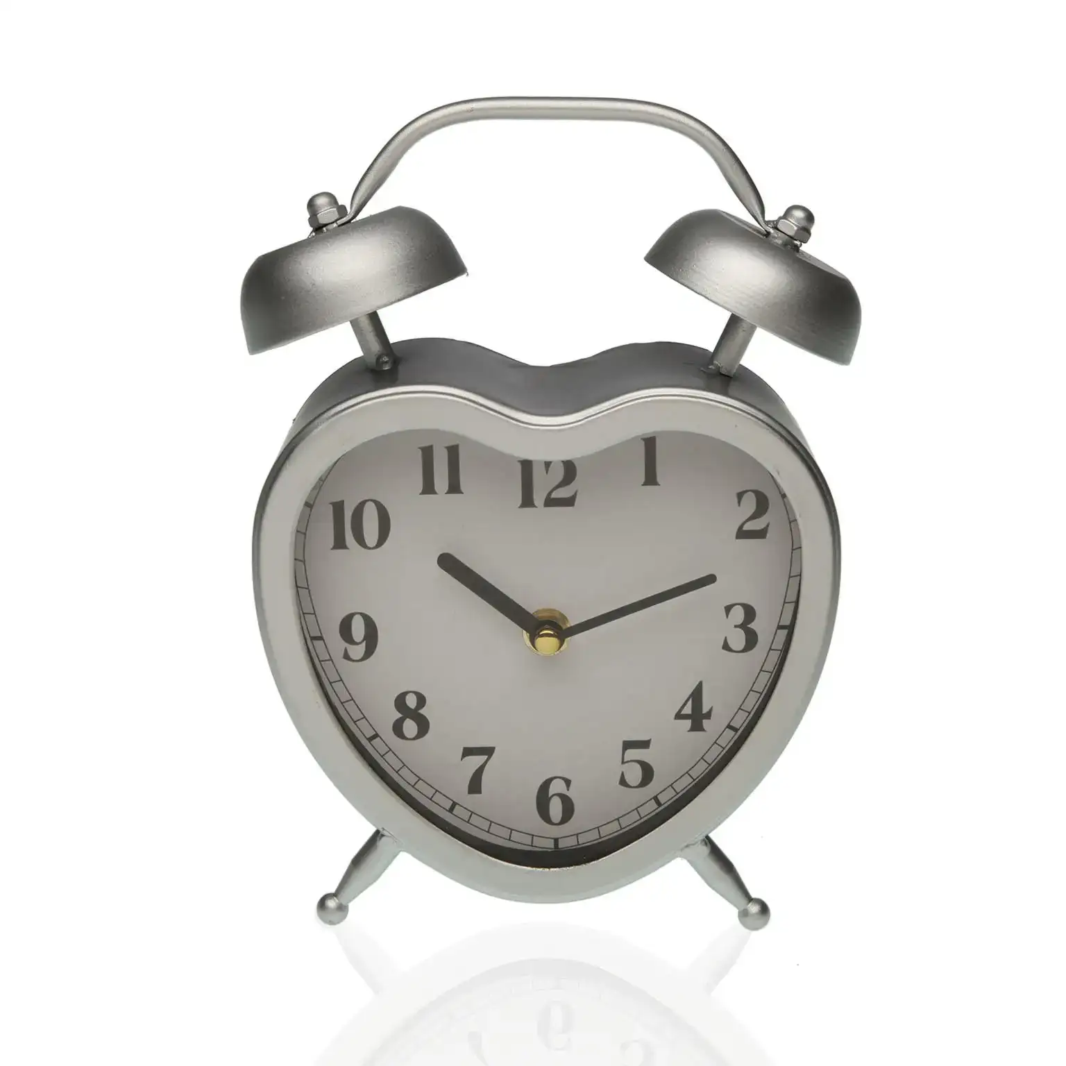 Horloge de table versa coeur argente metal 21 x 15 x 6 cm _9529. DIAYTAR COTE D'IVOIRE - L'Art du Shopping Éclairé. Parcourez notre catalogue et choisissez parmi des produits de qualité qui satisferont vos besoins et votre style.