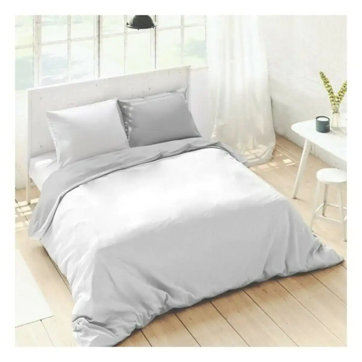 Housse de couette naturals blanc gris_6707. Entrez dans l'Univers de DIAYTAR COTE D'IVOIRE - Où la Tradition S'unit à la Modernité. Explorez notre sélection pour trouver des produits qui allient héritage et innovation.