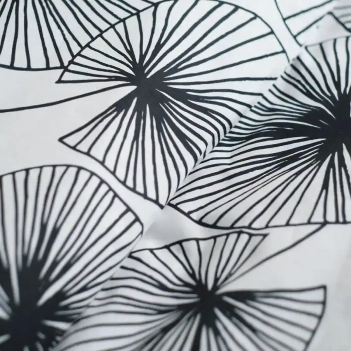 Housse de couette sunshine today floral_8586. DIAYTAR COTE D'IVOIRE - L'Art de Choisir, l'Art de Vivre. Explorez notre univers de produits soigneusement sélectionnés pour vous offrir une expérience shopping riche et gratifiante.