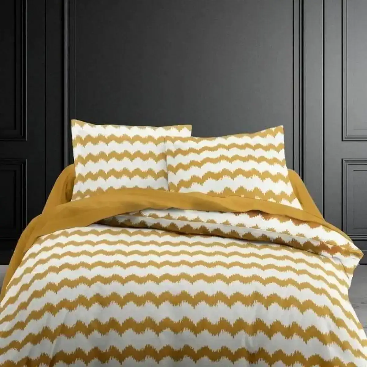 Housse de couette sweety today ethnic ocre 220 x 240 cm_7219. DIAYTAR COTE D'IVOIRE - Là où la Diversité Rencontre la Qualité. Parcourez notre gamme complète et trouvez des produits qui incarnent la richesse et l'unicité du Côte d'Ivoire.