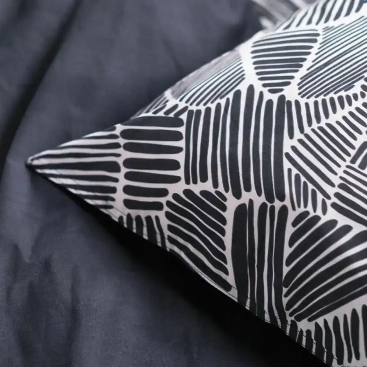 Housse de couette today sunshine 118948 240 x 260 cm_1080. DIAYTAR COTE D'IVOIRE - L'Art de Choisir, l'Art de Se Distinquer. Naviguez à travers notre catalogue et choisissez des produits qui ajoutent une note d'élégance à votre style unique.