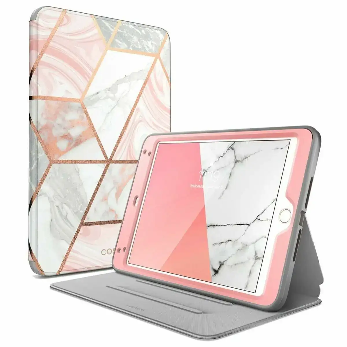 Housse pour tablette cosmo reconditionne a _3520. Bienvenue chez DIAYTAR COTE D'IVOIRE - Où Chaque Objet a sa Propre Histoire. Découvrez notre sélection soigneusement choisie et choisissez des produits qui racontent le patrimoine sénégalais.