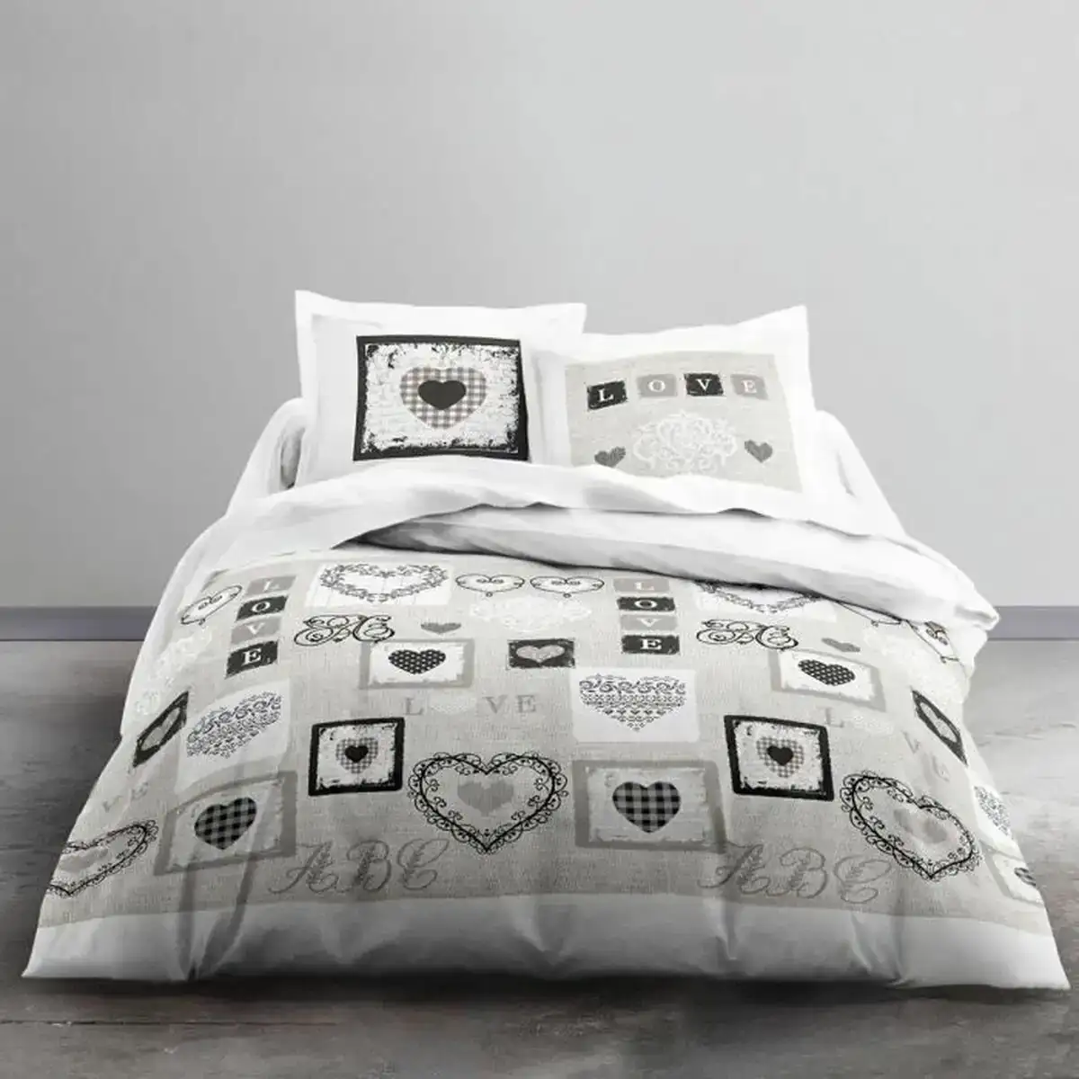 Jeu de draps today coeurs blanc 240 x 260 cm_2331. Entrez dans l'Univers de DIAYTAR COTE D'IVOIRE - Où l'Authenticité Renouvelle Votre Quotidien. Explorez notre gamme de produits et trouvez des articles qui reflètent votre essence.