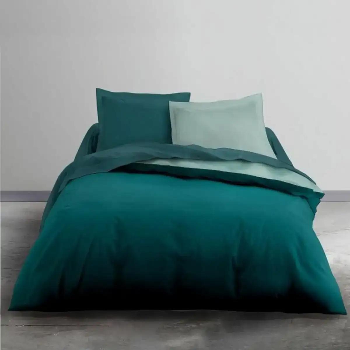 Jeu de draps today vert bleu 200 x 200 cm _6911. DIAYTAR COTE D'IVOIRE - Là où la Beauté Rencontre la Fonctionnalité. Parcourez notre sélection pour trouver des produits qui allient esthétique et praticité, pour un quotidien sublimé.